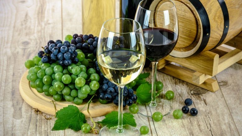 vin en ligne, bouteille vin, verre de vin, cadeau vin, coffret vin